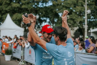 开云·体育全站登录地址-“全力奔跑！武汉马拉松激烈角逐中”